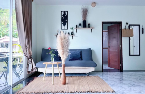 Wichit Apartment | Stylish Beachfront Apartments at Kao Kad with Pet Access