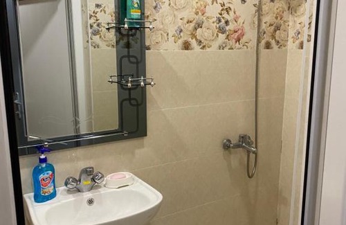 Geghanist Apartment | Cozy Apartment Near EVN Airport with Family-Friendly Perks