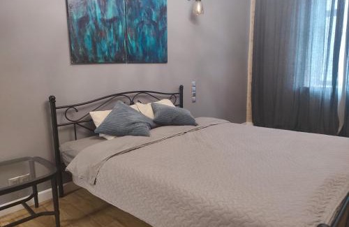 Maskavas Forstate Apartment | Cozy Loft Surrounded by Historic Parks - Pet Friendly Stay