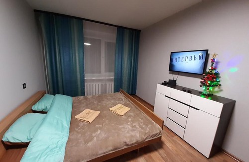 Yaroslavl Apartment | Cozy Getaway at Уют на Автозаводской with Hot Tub