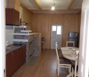 Manyava House | Cozy У бабусі: Guest Rated 9.8, Pet & Child Friendly