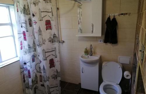Rudka House | Explore У Катерини: Pet-Friendly with Breakfast Included