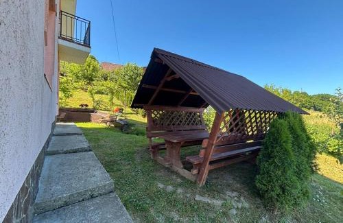 Volovets House | Pet-Friendly Retreat at У Софії with 10/10 Guest Rating
