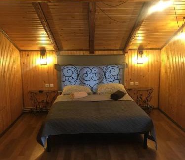Mykulychyn House | Family-Friendly Retreat at Файно Є - Rated 9.7/10!
