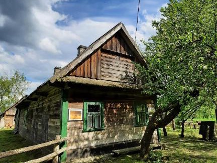 Brest Region House | Eco-Friendly Retreat: Хата на болоте в пуще