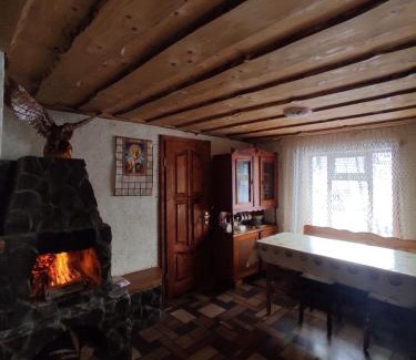 Soymy Apartment | Pet-Friendly Retreat at Хата у Карпатах - Guest Rated 10/10