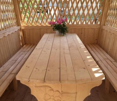Verkhovyna House | Cozy Cabin in the Carpathians - Guest Rated 9.7/10