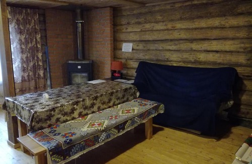 Zyuratkul' House | Budget-Friendly Hostel на Главной with Hot Tub Amenities