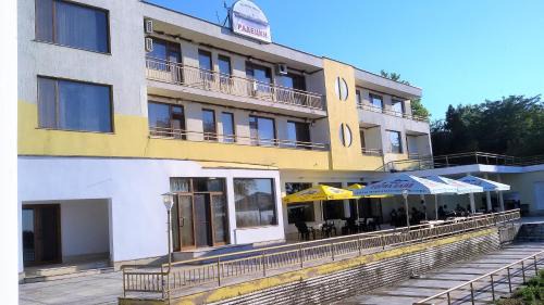 Kozloduy Hotel | Comfortable Hotel Complex Radetski in Kozloduy Awaits You
