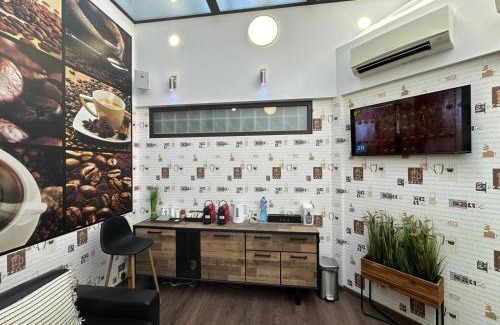 Haskovo Hotel | Eco-Friendly Retreat at Hotel AВРОРА with Hot Tub Access