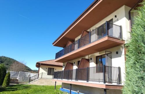 Godech Hotel | Budget-Friendly Hotel Bälech with Pool & Family Amenities