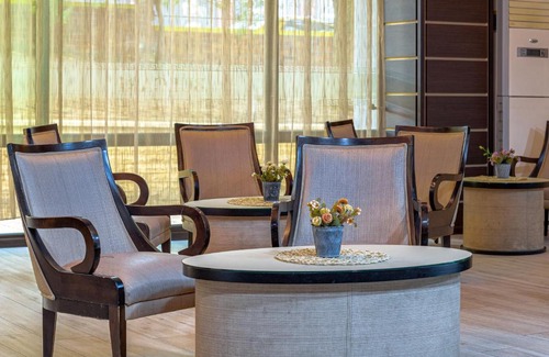 Petrich Hotel | Welcoming Hotel Bulgaria Petrich: Pet-Friendly & Pool Access