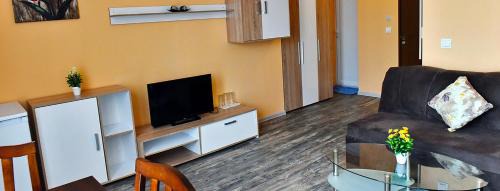 Blagoevgrad Hotel | Budget-Friendly Stay at Хотел Дива with Family Amenities