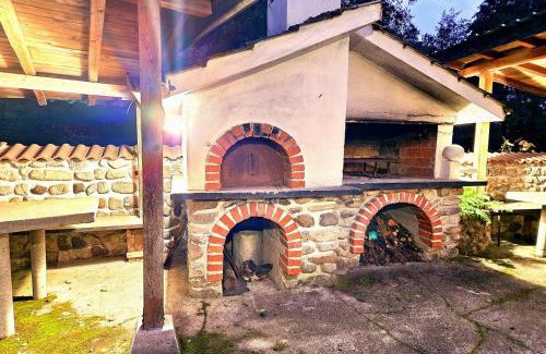 Kurlanovo Hotel | Pet-Friendly Stay at Хотел Механа Воденицата Awaits You