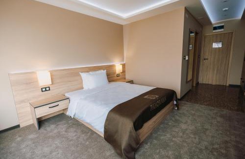 Pleven Hotel | Discover Hotel Panorama: 4-Star Retreat with Family Amenities