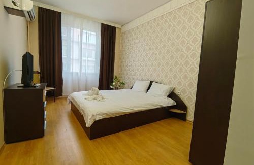 Vratsa Hotel | Pet-Friendly Comfort at Хотел Приятели with Breakfast Included