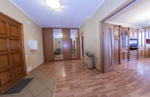Ufa Apartment | Pet-Friendly Stay at Хоум Отель на Мингажева, 102