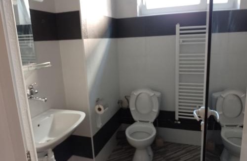 Gorna Banya Apartment | Discover Цвят бяло: Family-Friendly Retreat with Great Reviews