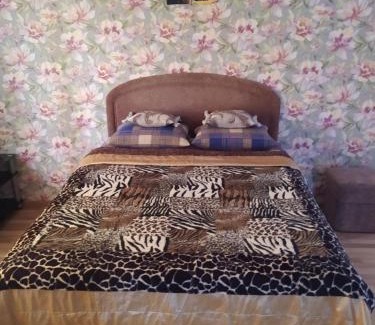 Sukhinovka Apartment | Cozy Apartment in the Heart of ПУЭТ, Rated 9.7/10