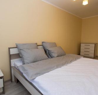 Ternopil Apartment | Convenient Center Location with Breakfast & Family Amenities