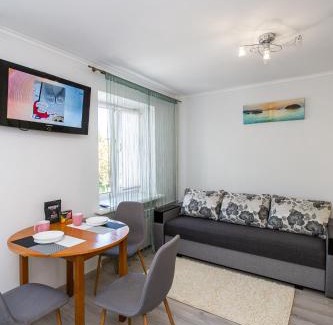 Ternopil Apartment | Convenient Center Location with Breakfast & Family Amenities
