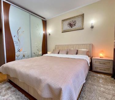 Ternopil Apartment | Cozy Center Near Lake Nalyvaika with Breakfast Included