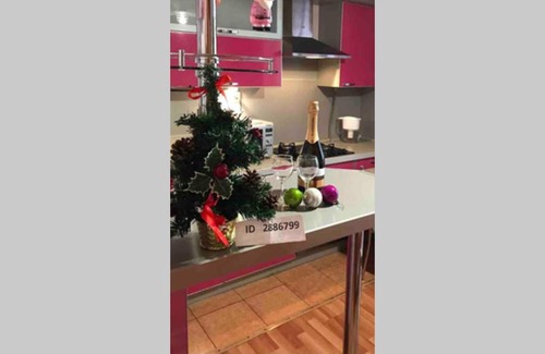 Novo-Savinovskiy Apartment | Modern Kazan Center: Pet-Friendly & Wheelchair Accessible