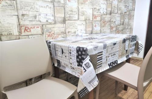 Vinnytsya Apartment | Pet-Friendly Hotel "Центр" with Great Amenities Awaits