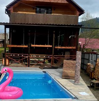 Mizhhirya Apartment | Discover ČAN Bанька: Family-Friendly with Private Pool