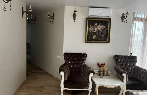 Batumi Apartment | Discover Family-Friendly Comfort at Чача Hotel