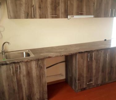 Armenia House | Family-Friendly Chkalov Guest House for Budget Travelers