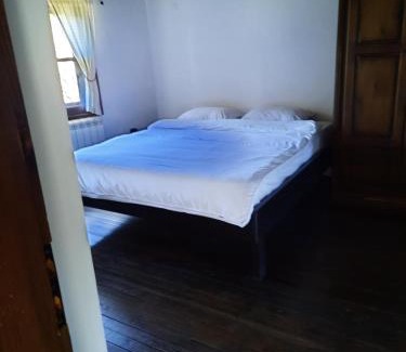 Koprivshtitsa House | Charming Cholakova House: Family & Pet-Friendly Retreat