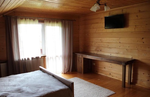 Verkhovyna Cabin | Discover Чорногірський Вітер: Guest Rated 9.9, Family-Friendly