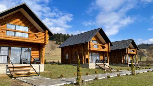 Izki House | Four Seasons: Family-Friendly Hotel with Breakfast Included