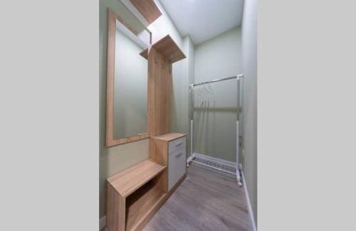 Holosiivskyj Apartment | Elegant 2-Bedroom Apartment in Teremki - Rated 9.1/10