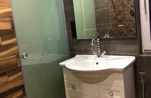 Arkhyz Ski Chalet | Family-Friendly Retreat at Шале Леона with Kitchen Access