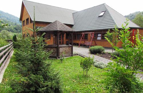 Yasinya Hotel | Cozy Шале На бе́резі with Breakfast & 9.1 Guest Rating