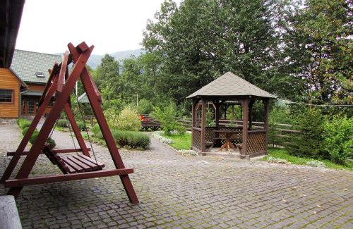 Yasinya Hotel | Cozy Шале На бе́резі with Breakfast & 9.1 Guest Rating