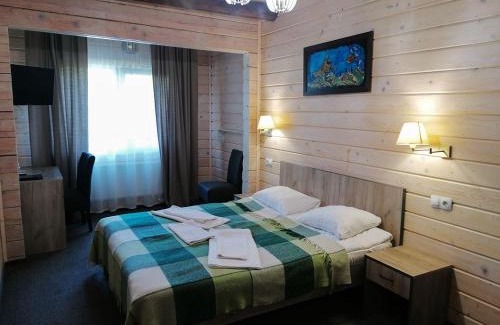 Yasinya Hotel | Cozy Шале На бе́резі with Breakfast & 9.1 Guest Rating