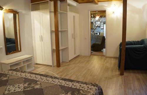 Ashukino Ski Chalet | Relax at Шале на тропе поэтов with a Fully Equipped Kitchen