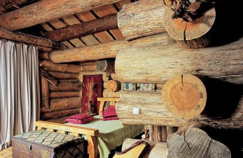 Zvenigorod Ski Chalet | Cozy Getaway at Шале "Пахта" with Hot Tub & Breakfast
