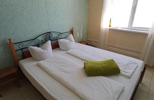 Sheregesh House | Cozy Chalet Podsnyezhnik with Kitchen Amenities & 9/10 Rating