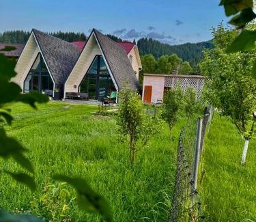 Verkhovyna Apartment | Experience Oceanfront Bliss at Шале WeLKoMe - Rated 9.6