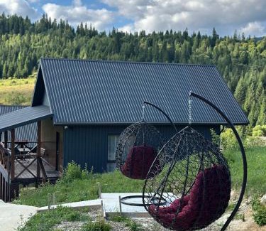 Plavya Apartment | Discover Sherwood: Pet-Friendly Hotel with Pool & Breakfast