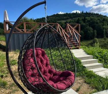 Plavya Apartment | Discover Sherwood: Pet-Friendly Hotel with Pool & Breakfast