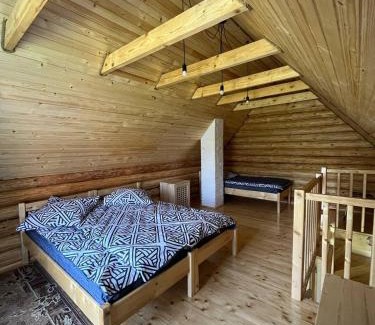 Rakhiv House | Experience ШОВКОВА КОСИЦЯ: Pet-Friendly Retreat with Breakfast