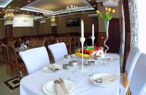 Anapa House | Discover Édem-S: Highly Rated Stay with Pool & Breakfast