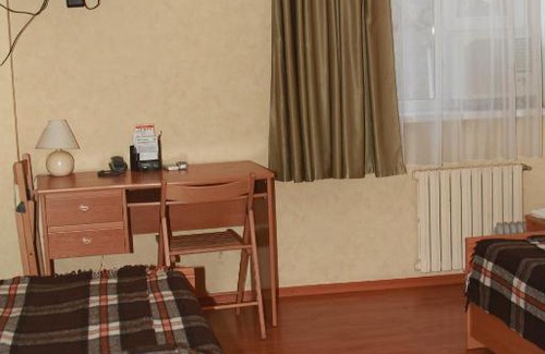 Pervomayskoye Apartment | Budget-Friendly Ekonom Komnaty with Breakfast & Family Perks