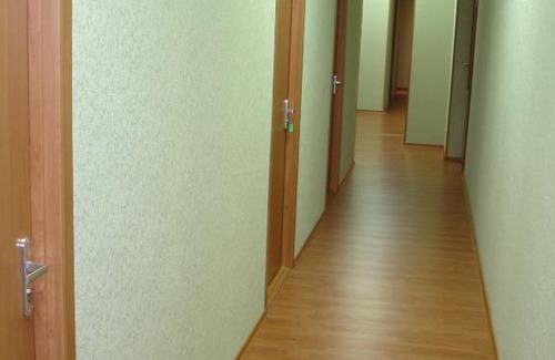 Pervomayskoye Apartment | Budget-Friendly Ekonom Komnaty with Breakfast & Family Perks