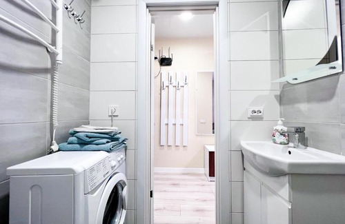 Petrovskoye Apartment | Eco Studio near Kharkiv Passenger Station - Guest Rated 9.6